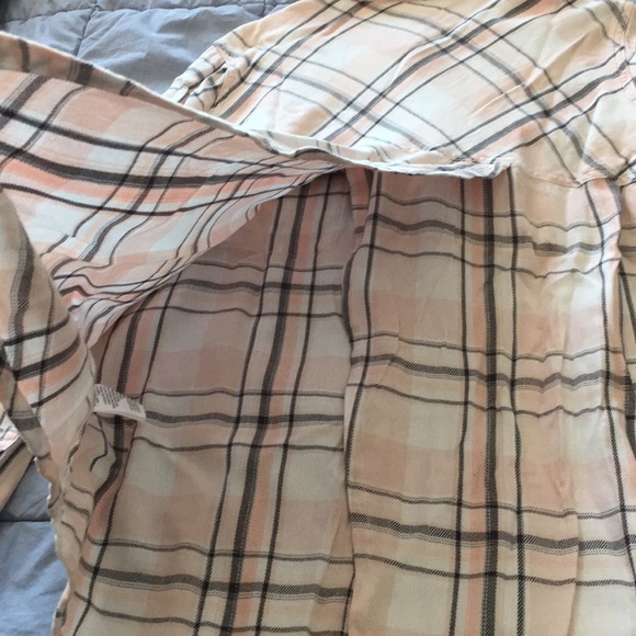 2/$10.  Peach plaid tunic shirt - Picture 6 of 7
